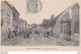 L13-91) FLEURY MEROGIS - RUE DES PETITS CHAMPS - ANIMEE - HABITANTS - EN  1905 - Fleury Merogis