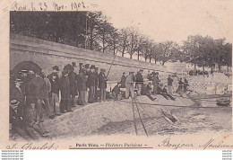  M13-75) PARIS VECU - PECHEURS PARISIENS A LA SEINE - EN 1902 - ( 2 SCANS ) - La Seine Et Ses Bords