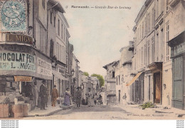 M10-47) MARMANDE - GRANDE RUE DE LESTANG -  ANIMEE - EPICERIE L. MIGNOT - HABITANTS - COLORISEE - EN 1905 - Marmande