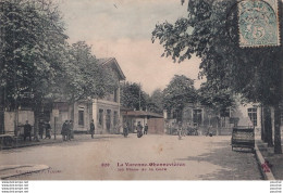 M4-94) LA VARENNE - CHENNEVIERES - LA PLACE DE LA GARE - ANIMEE - EN 1903 - Chennevieres Sur Marne
