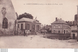 37) SAINT PATERNE - INDRE ET LOIRE - LA MAIRIE ET LE PONT - ANIMEE - CAFE -  BOULANGERIE PICHON - HABITANTS - 2 SCANS  - Autres & Non Classés