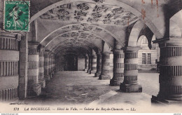 A10-17) LA ROCHELLE - HOTEL DE VILLE - GALERIE DU REZ DU CHAUSSEE  - EN 1913   - La Rochelle