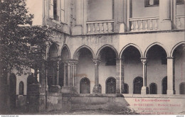 31) SAINT GAUDENS - HAUTE GARONNE - MAISON DEADDE - COLONNES PROVENANT DE L ' ABBAYE DE BONNEFONS -  EN 1908 - 2 SCANS - Saint Gaudens