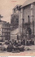 I11-09) FOIX (ARIEGE) EGLISE DE SAINT VOLUSIEN - ( TRES ANIMEE - MARCHE FOIRE - 2 SCANS ) - Foix