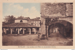 I6-82) AUVILLAR - LES CORNIERES ET LA HALLE AVEC SES ANCIENNES MESURES - ( 2 SCANS ) - Auvillar