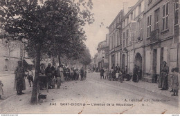 I28-52) SAINT  DIZIER -  AVENUE DE LA  REPUBLIQUE  -  HABITANTS -  ( 2 SCANS ) - Saint Dizier