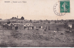 35) REDON - CHANTIER SUR LA VILAINE - OUVRIERS - PENICHE - BARGE - BATELLERIE - EN 191 1 - Redon