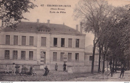 I33-79) COULONGES SUR  L ' AUTIZE - DEUX SEVRES - ECOLE DES FILLES  - EN  1929 - ( 2 SCANS )  - Coulonges-sur-l'Autize