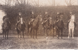 A23- CARTE PHOTO - GROUPE DE CAVALIERS OFFICIERS DU 107 EME REGIMENT D'INFANTERIE D ' ANGOULEME - CHARENTE - ( 3 SCANS ) - Regiments