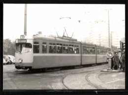 Fotografie P. Boehm, Ansicht Duisburg, Strassenbahn - Triebwagen Der Linie 9  - Lieux