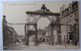 FRANCE - MARNE - REIMS - Porte De Paris Et Rue De Vesle - Reims