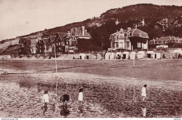 A25-14) HOULGATE -  LA PLAGE ET  LES VILLAS - ANIMEE  - ( 2 SCANS ) - Houlgate