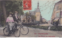 A17-94) DE CHAMPIGNY RECEVEZ CE SOUVENIR - COUPLE CYCLISTES - VELO  - EN  1908 - Champigny Sur Marne