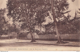 C17-33) ARCACHON (GIRONDE) ECOLE SAINT ELME - VUE DU BOULEVARD DEGANNE - ( 2 SCANS ) - Arcachon