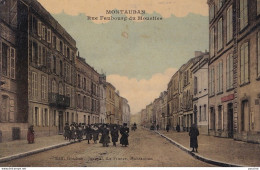 S6-82) MONTAUBAN RUE FAUBOURG DU MOUSTIER - ( TRES  ANIMEE - HABITANTS - COLORISEE - EDIT. GOICHON - 2 SCANS )  - Montauban