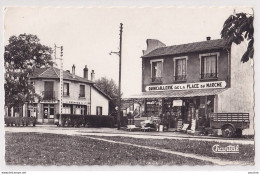  77) OZOIR LA FERRIERE - PLACE DU MARCHE - QUINCAILLERIE - MAGASIN  PRIMIOR - 1966 - ( 2 SCANS ) - Autres & Non Classés