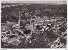 S20-27) CONCHES  (EURE) VUE AERIENNE L ' EGLISE ET LA FORET - 1953 - ( 2 SCANS ) - Conches-en-Ouche