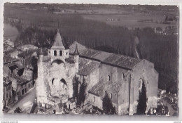 F4-82) AUVILLAR (TARN ET GARONNE) EN AVION AU DESSUS DE.. L ' EGLISE - ( 2 SCANS ) - Auvillar