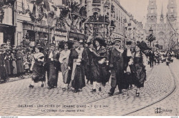 45) ORLEANS - LES FETES DE JEANNE D 'ARC - 7 ET 8 MAI 1920 - LE CORTEGE RUE JEANNE D ' ARC  - ( 2 SCANS ) - Orleans