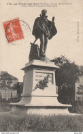 85) LA ROCHE SUR YON (VENDEE) STATUE DE PAUL BAUDRY CELEBRE PEINTRE YONNAIS DU XIX SIECLE - La Roche Sur Yon