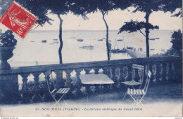 B21-29) BEG MEIL (FINISTERE) LA TERRASSE OMBRAGEE DU GRAND HOTEL - Beg Meil