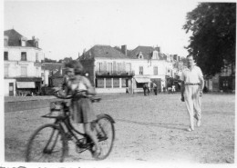 Photographie Photo Amateur Vintage Snapshot Vélo Bicyclette Bicycle Mouvement - Autres & Non Classés