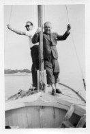 Photographie Photo Amateur Vintage Snapshot Bateau Mat Boat Pêche - Barche