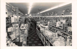 KINSMAN (Ohio) - Inside Alfred Zerengo's Pharmacy - REAL PHOTO. - Autres & Non Classés