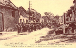 80 - Somme - VILLERS BRETONNEUX - Equipe De Territoriaux Travaillant A La Refection De La Voie Ferrée- Heure De La Soupe - Villers Bretonneux