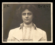 ARTISTES - MISS GERTRUDE ELIOTT - FORMAT 8.7 X 7.2 CM - Artistes