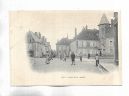 58 - LUZY - Place De La Liberté - Personnages. Carte Précurseur - Sonstige & Ohne Zuordnung