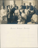 Menschen Gruppenfoto (vermtl.  Krankenhaus Oder Arzt-Praxis) 1910 Privatfoto - Non Classificati