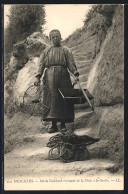 CPA Meschers, Marie Guichard Revenant De La Peche A La Grotte  - Meschers