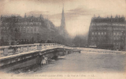 75 PARIS LA CRUE LE PONT DE L ALMA - Alluvioni Del 1910