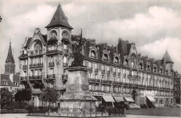 08 MEZIERES LES BATIMENTS COMMUNAUX - Charleville