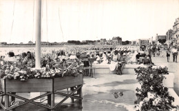 85 LES SABLES D OLONNE VU DU REMBLAI - Sables D'Olonne