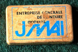 PIN'S " ENTREPRISE GÉNÉRALE DE PEINTURE JMAI (JACQUES MAI) CHARTRES _DP95 - Trademarks