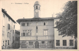 1 THOISSEY COLLEGE - Unclassified