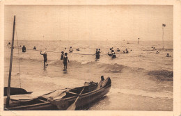 14 TROUVILLE LA REINE DES PLAGES - Trouville