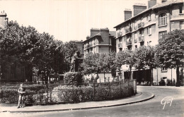 92 SURESNES LA PLACE - Suresnes