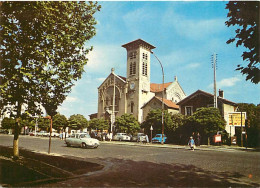 Automobiles - Pavillons Sous Bois - Eglise Notre Dame De Lourdes - Carte Neuve - CPM - Voir Scans Recto-Verso - Turismo