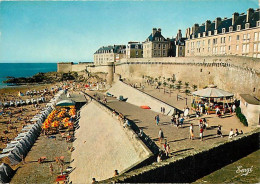 35 - Saint Malo - Les Remparts - La Plage De Bonsecours - CPM - Voir Scans Recto-Verso - Saint Malo