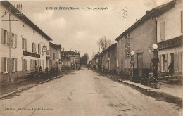 69 - Les Chères - Rue Principale - Animée - Correspondance - Pompe à Essence Sur La Droite - Voyagée En 1931 - CPA - Voi - Andere & Zonder Classificatie