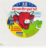 V R 1326 -   ETIQUETTE DE FROMAGE LA VACHE QUI RIT    LES VIGNETTES FLUORESCENTES  BATMAN   12 PORTIONS - Cheese