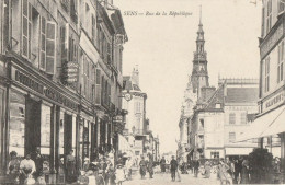 CARTE POSTALE ORIGINALE ANCIENNE : SENS LA RUE DE LA REPUBLIQUE  ANIMEE  YONNE (89) - Sens