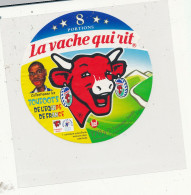 V R 1328 -   ETIQUETTE DE FROMAGE LA VACHE QUI RIT  TOUFOOT'S  DE L'EQUIPE DE FRANCE    8 PORTIONS - Cheese