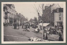 CP - 44 - Nantes-Chantenay - Place Jean-Macé Un Jour De Marché - Nantes