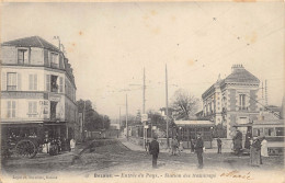 Bezons - Animée, Entrée Du Pays - Station Des Tramways - Bezons