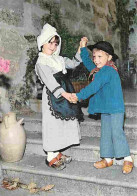 Folklore - Danses - Auvergne - Enfants - Sabots - CPM - Voir Scans Recto-Verso - Dances
