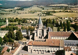 71 - Cluny - Vue Aérienne De L'Abbaye - L'école Des Arts Et Métiers - CPM - Voir Scans Recto-Verso - Cluny